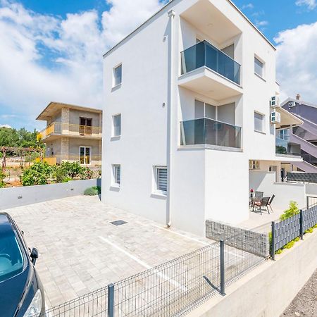 Apartments Tonka Primosten Exterior photo